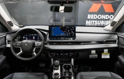 Mitsubishi Outlander SE FWD 2026