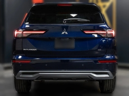 Mitsubishi Outlander SE FWD 2026