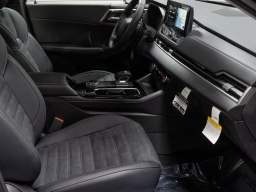 Mitsubishi Outlander SE FWD 2026