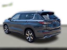 Mitsubishi Outlander SEL FWD 2025