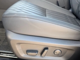 Mitsubishi Outlander SEL FWD 2025