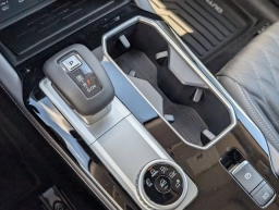 Mitsubishi Outlander SEL FWD 2025