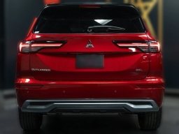 Mitsubishi Outlander SEL FWD 2025