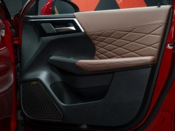 Mitsubishi Outlander SEL FWD 2025