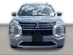 Mitsubishi Outlander SEL FWD 2025