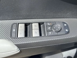 Mitsubishi Outlander SEL FWD 2025