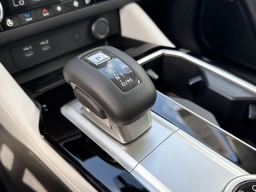 Mitsubishi Outlander SEL FWD 2025