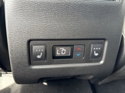 Mitsubishi Outlander SEL FWD 2025