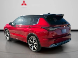 Mitsubishi Outlander SEL FWD 2026