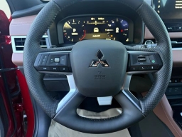 Mitsubishi Outlander SEL FWD 2026