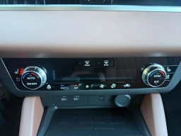 Mitsubishi Outlander SEL FWD 2026