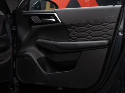 Mitsubishi Outlander SEL FWD 2026