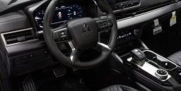 Mitsubishi Outlander SEL FWD 2026