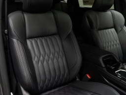 Mitsubishi Outlander SEL FWD 2026