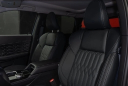 Mitsubishi Outlander SEL FWD 2026