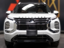 Mitsubishi Outlander SEL FWD 2026