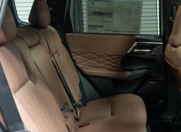 Mitsubishi Outlander SEL FWD 2026