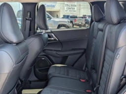 Mitsubishi Outlander SE S-AWC 2025