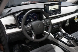 Mitsubishi Outlander SE S-AWC 2025