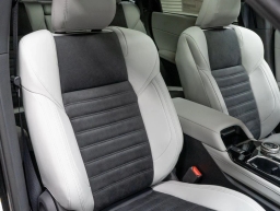 Mitsubishi Outlander SE S-AWC 2025