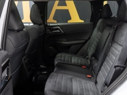 Mitsubishi Outlander SE S-AWC 2025