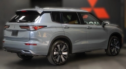 Mitsubishi Outlander SEL S-AWC 2026