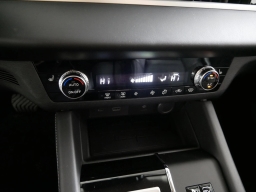 Mitsubishi Outlander Plug-In Hybrid SE S-AWC 2025