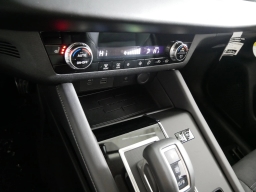 Mitsubishi Outlander Plug-In Hybrid SE S-AWC 2025