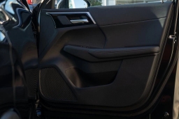 Mitsubishi Outlander Plug-In Hybrid SE S-AWC 2025