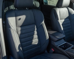 Mitsubishi Outlander Plug-In Hybrid SE S-AWC 2025