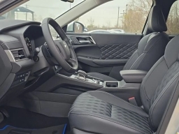 Mitsubishi Outlander Plug-In Hybrid SEL Black Edition S-AWC 2025