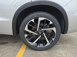 Mitsubishi Outlander Plug-In Hybrid SEL Black Edition S-AWC 2025