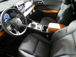 Mitsubishi Outlander Plug-In Hybrid SEL S-AWC 2025