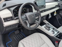 Mitsubishi Outlander Plug-In Hybrid SEL S-AWC 2025