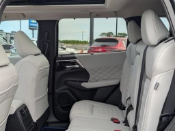 Mitsubishi Outlander Plug-In Hybrid SEL S-AWC 2025