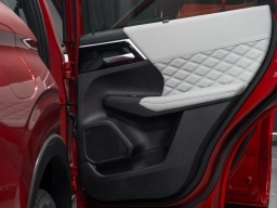 Mitsubishi Outlander Plug-In Hybrid SEL S-AWC 2025