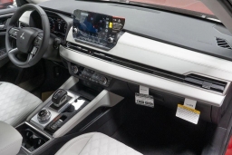 Mitsubishi Outlander Plug-In Hybrid SEL S-AWC 2025