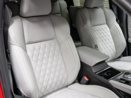 Mitsubishi Outlander Plug-In Hybrid SEL S-AWC 2025