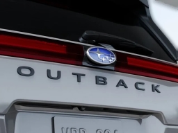 Subaru Outback Premium AWD 2026