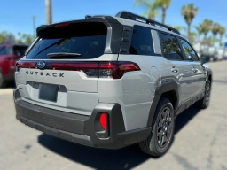 Subaru Outback Premium AWD 2026