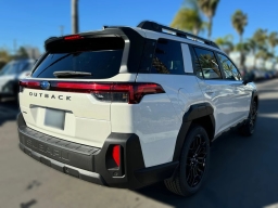 Subaru Outback Limited AWD 2026