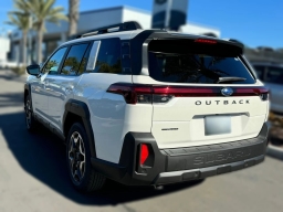 Subaru Outback Touring AWD 2026
