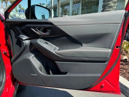 Subaru Crosstrek Limited Hybrid AWD 2026