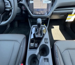 Subaru Crosstrek Limited Hybrid AWD 2026