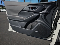 Subaru Crosstrek Limited Hybrid AWD 2026