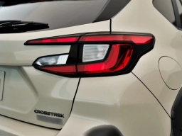Subaru Crosstrek Limited Hybrid AWD 2026