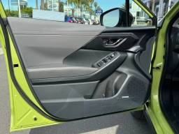 Subaru Crosstrek Limited Hybrid AWD 2026
