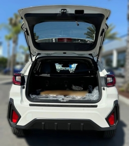 Subaru Crosstrek Limited Hybrid AWD 2026