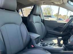 Subaru Crosstrek Limited Hybrid AWD 2026