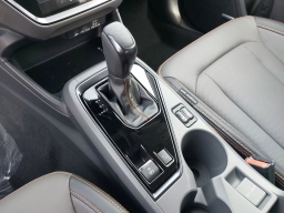 Subaru Crosstrek Limited Hybrid AWD 2026